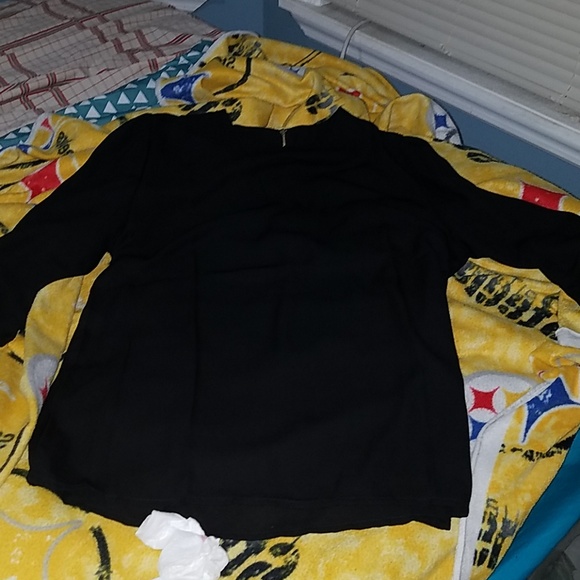 Blouse - Picture 3 of 3